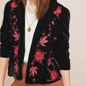 Anthropologie Ett:twa Size XS Velvet Blazer Jacket Embroidered Floral Black Red